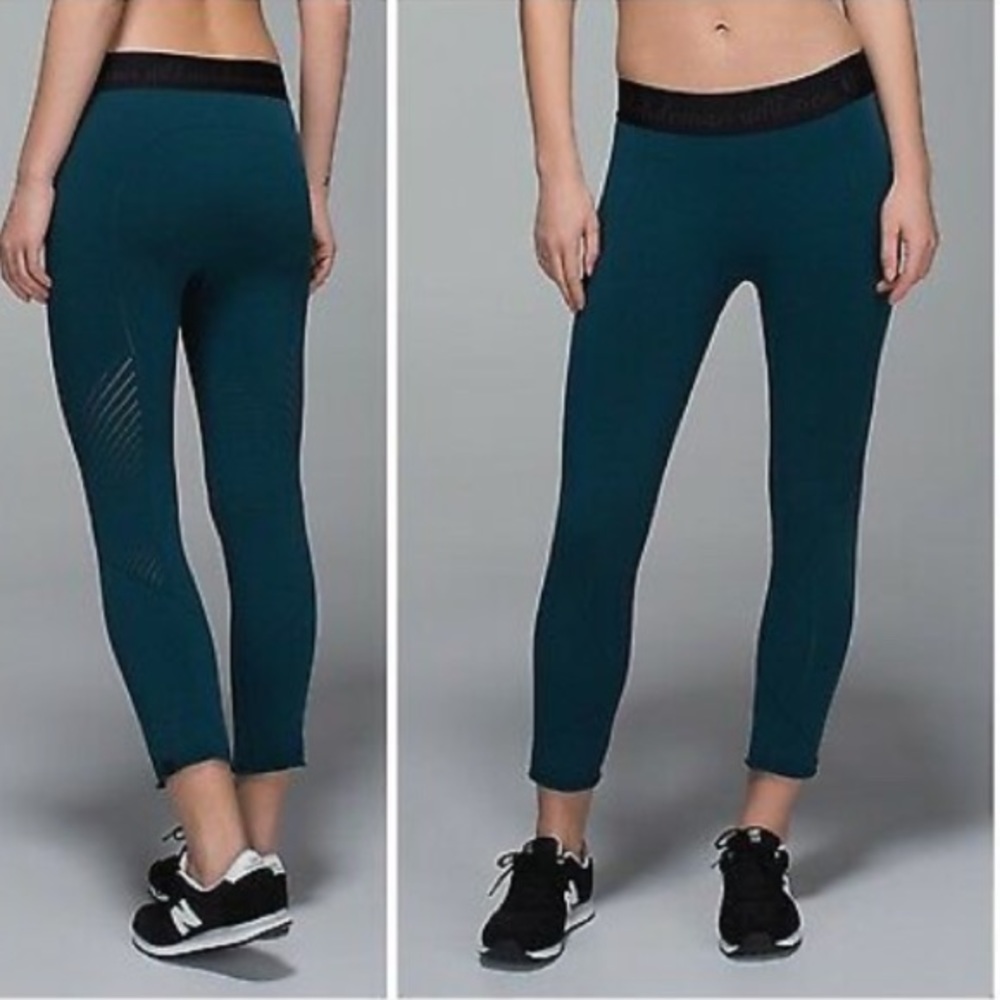 Lululemon warp right size L in Alberta Lake